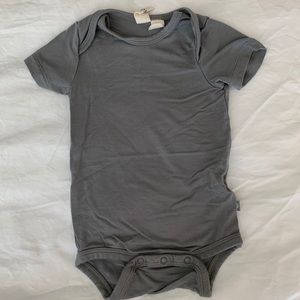 Kyte baby chrome bodysuit 0-3
